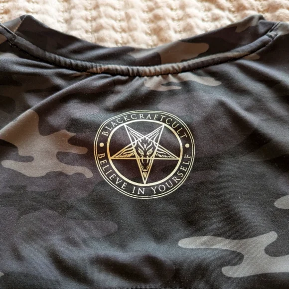 Blackcraft Crop Workout Top - Picture 3 of 4